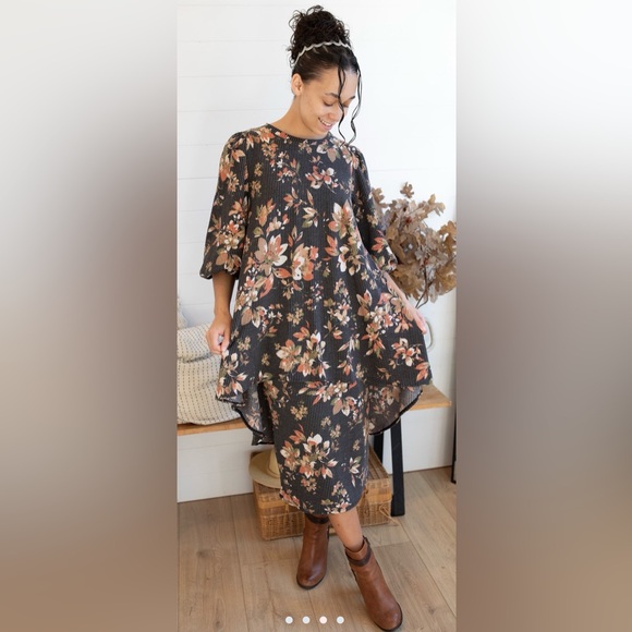 Dresses & Skirts - Floral Black TOP ONLY